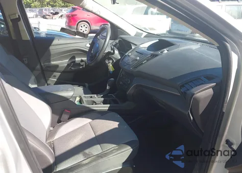 2017 Ford Escape Se из США, поврежденный, VIN 1FMCU9GD5HUE83094